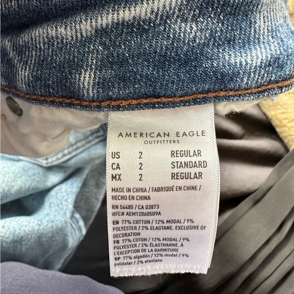 American Eagle Medium Wash Mom Jean - Picture 5 of 6